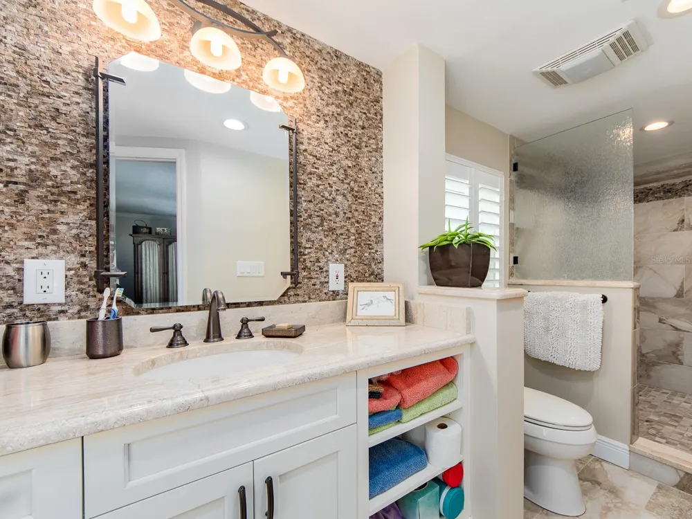 707 SNUG ISLAND Clearwater Beach, FL 33767