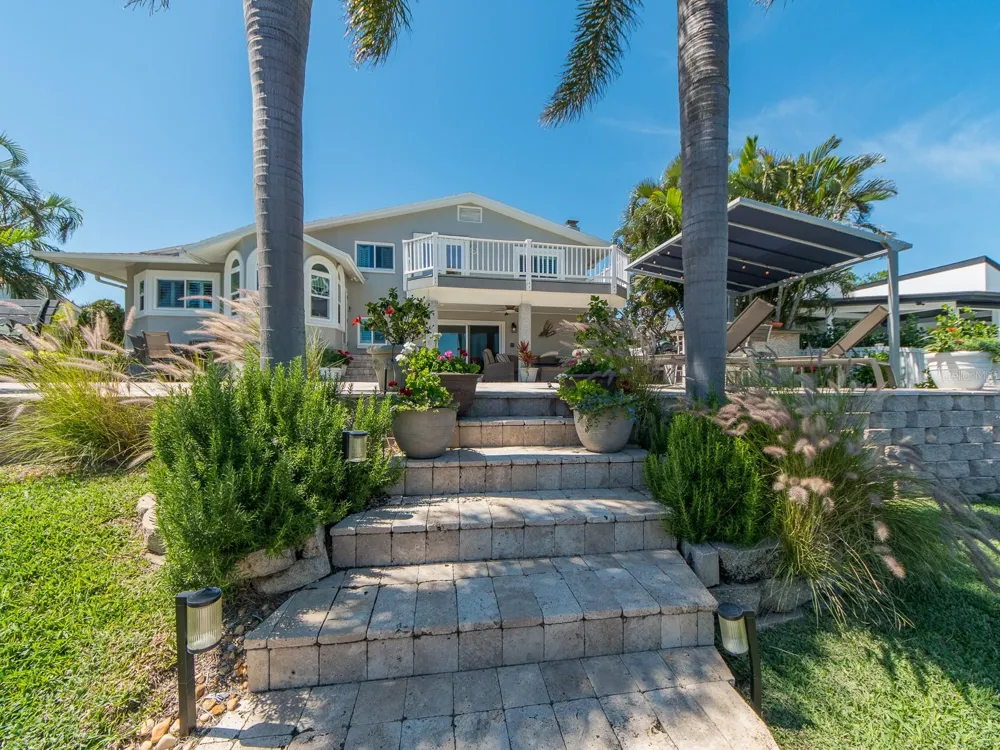 707 SNUG ISLAND Clearwater Beach, FL 33767