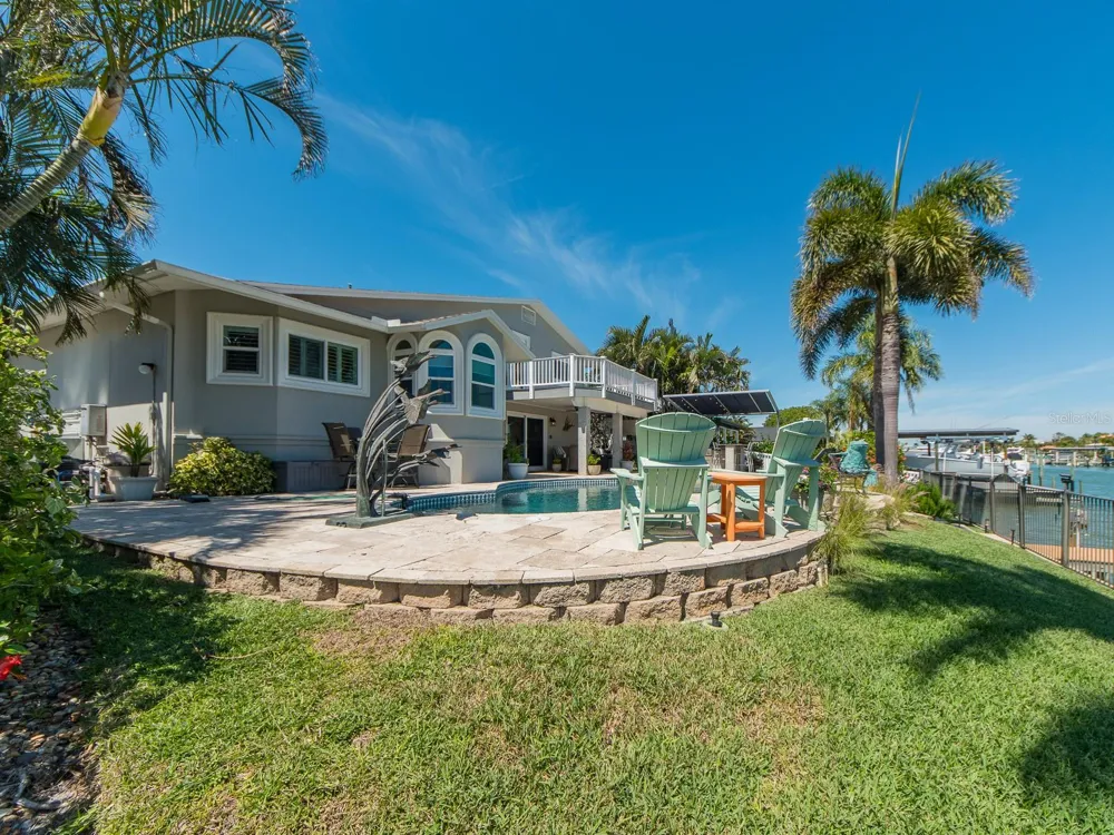707 SNUG ISLAND Clearwater Beach, FL 33767