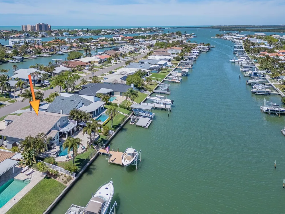 707 SNUG ISLAND Clearwater Beach, FL 33767
