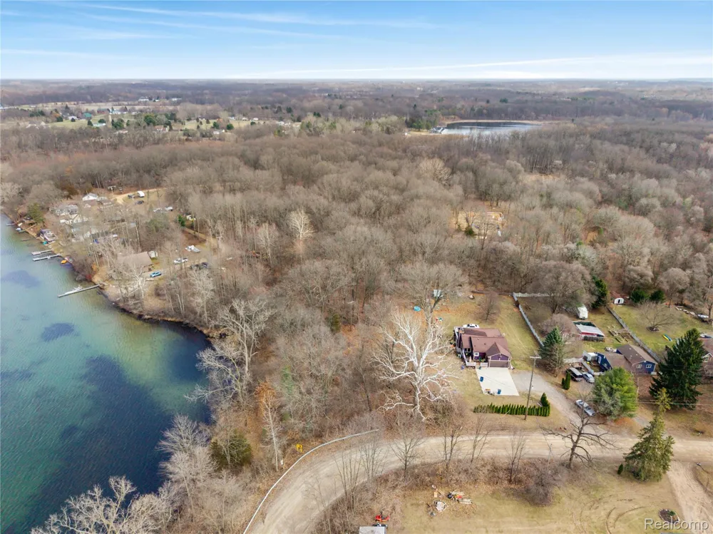 15045 Longfield Drive Argentine Township, MI 48451
