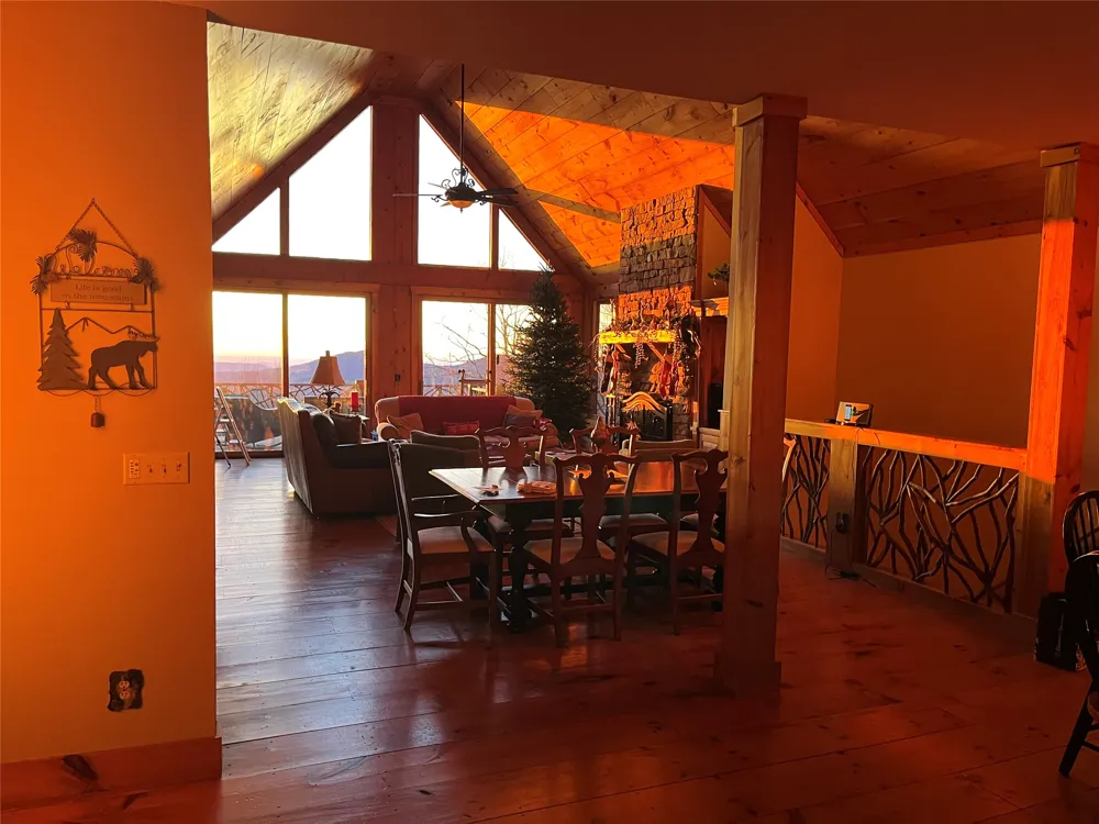 1848 Trays Island Road Sapphire, NC 28774