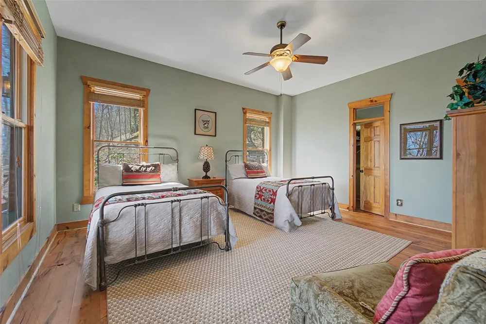 1848 Trays Island Road Sapphire, NC 28774