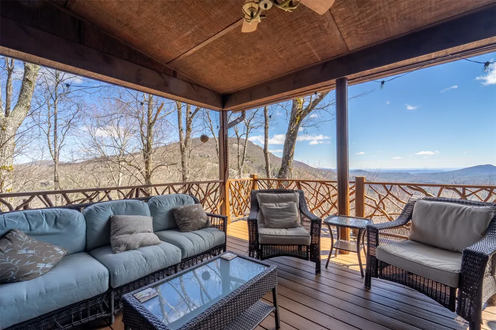 1848 Trays Island Road Sapphire, NC 28774