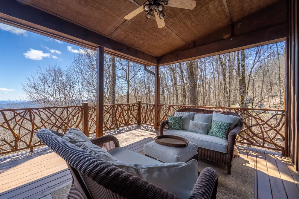 1848 Trays Island Road Sapphire, NC 28774