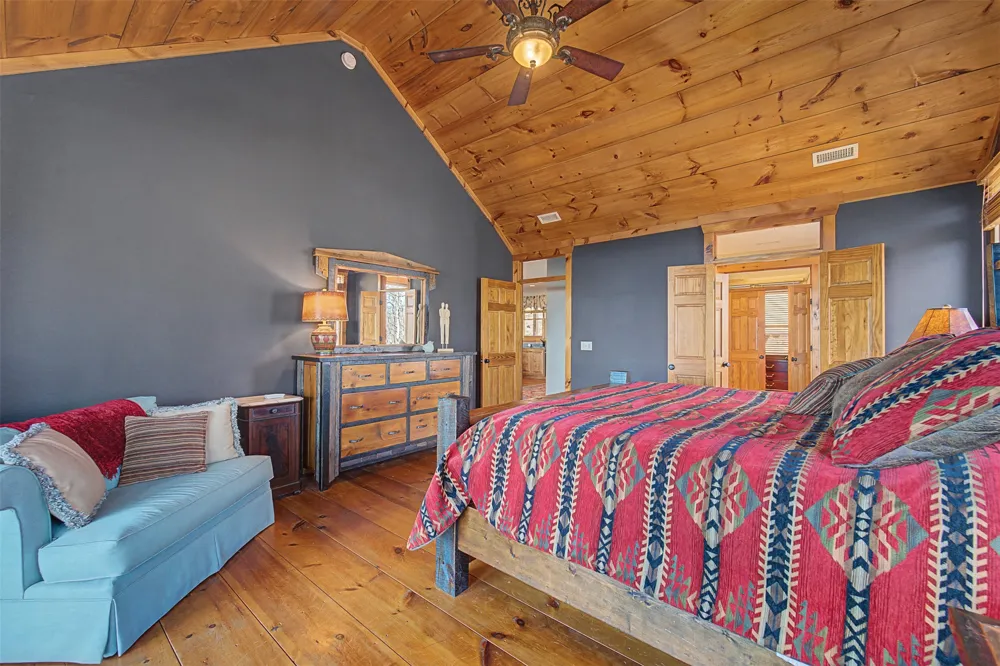 1848 Trays Island Road Sapphire, NC 28774