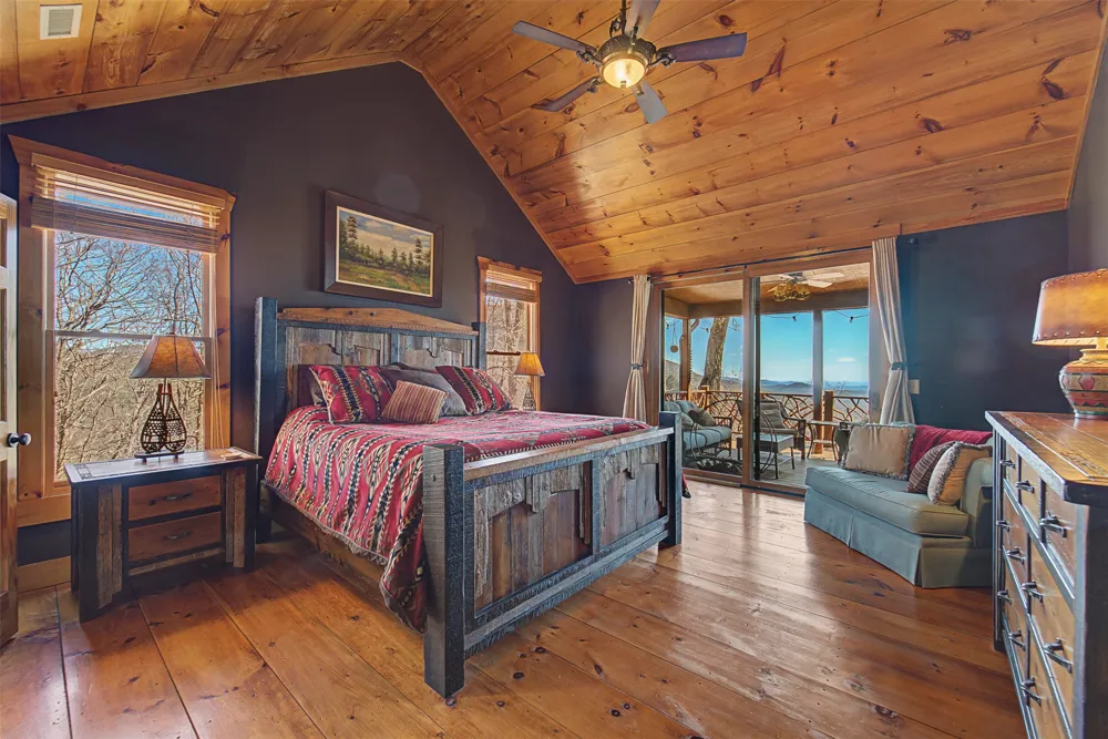1848 Trays Island Road Sapphire, NC 28774