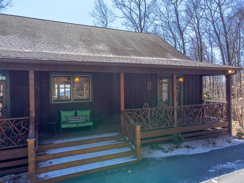 1848 Trays Island Road Sapphire, NC 28774