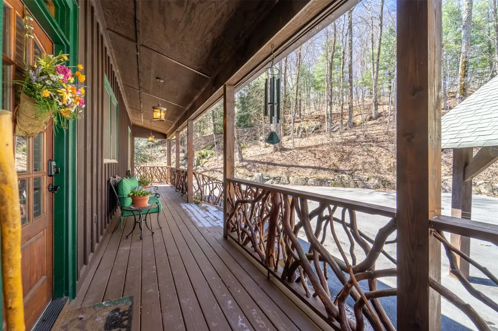 1848 Trays Island Road Sapphire, NC 28774