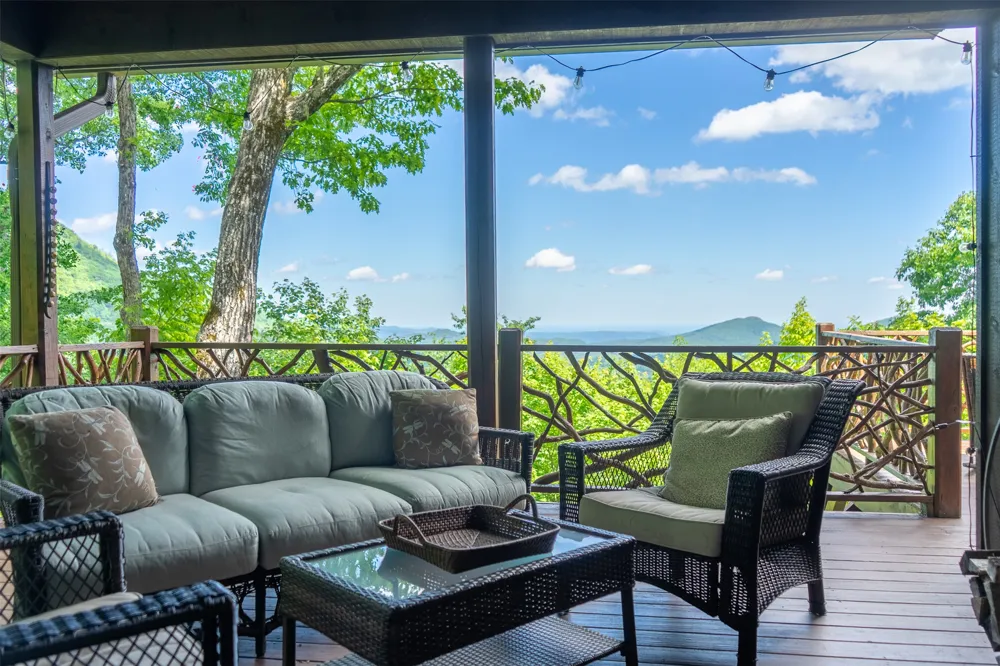 1848 Trays Island Road Sapphire, NC 28774