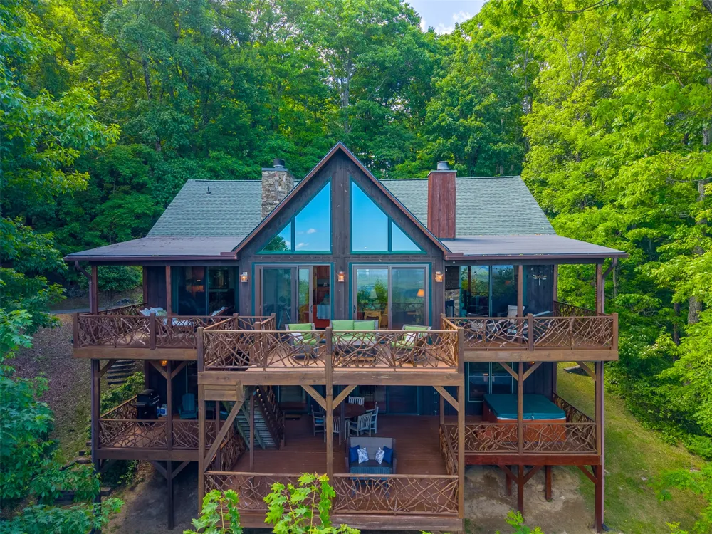 1848 Trays Island Road Sapphire, NC 28774