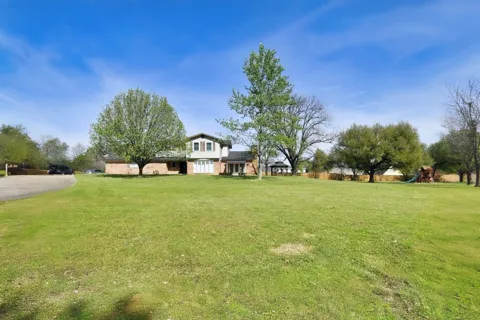 802 W Coke Road