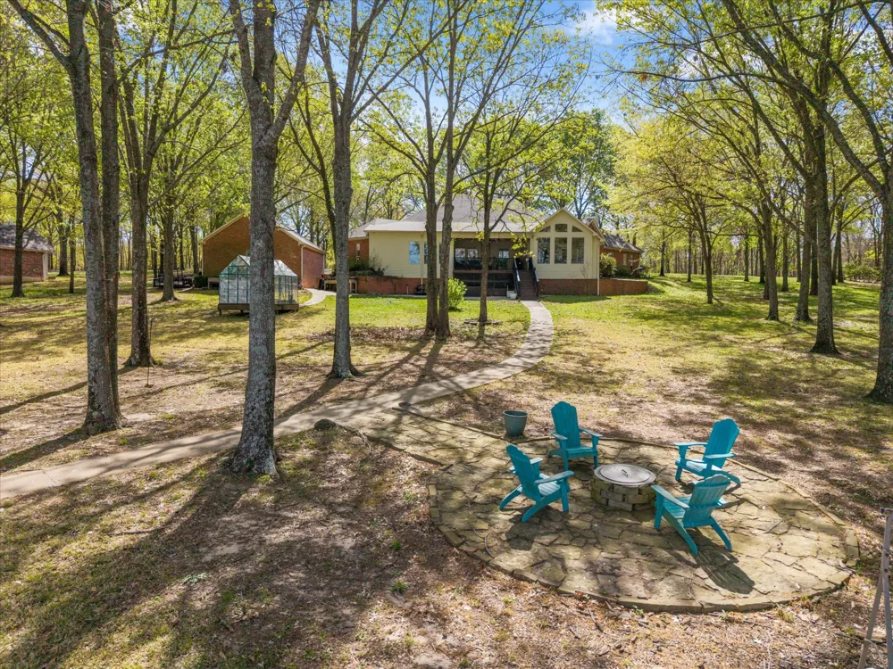 270 PR 5293 Yantis, TX 75497