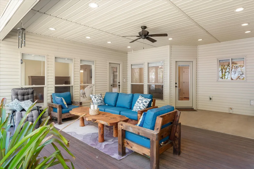270 PR 5293 Yantis, TX 75497