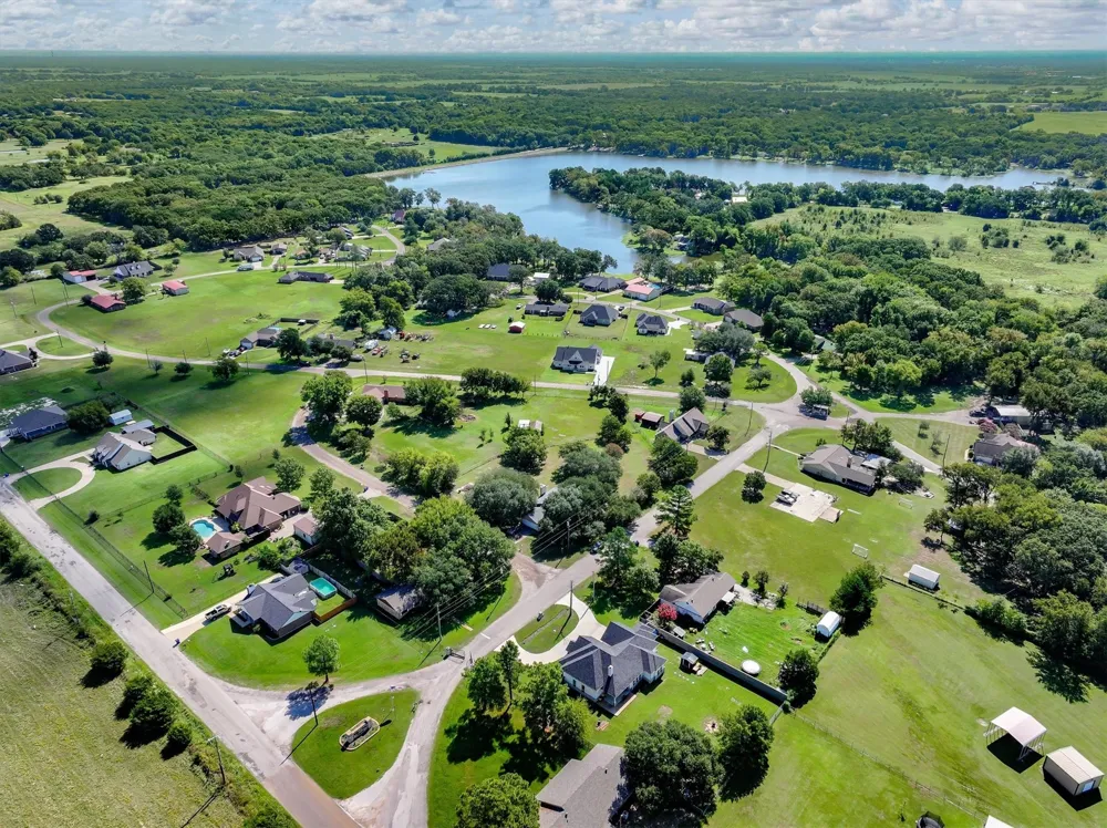 222 Meadowlark Drive Wills Point, TX 75169