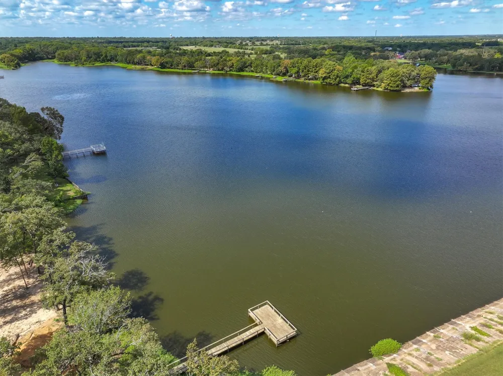 222 Meadowlark Drive Wills Point, TX 75169