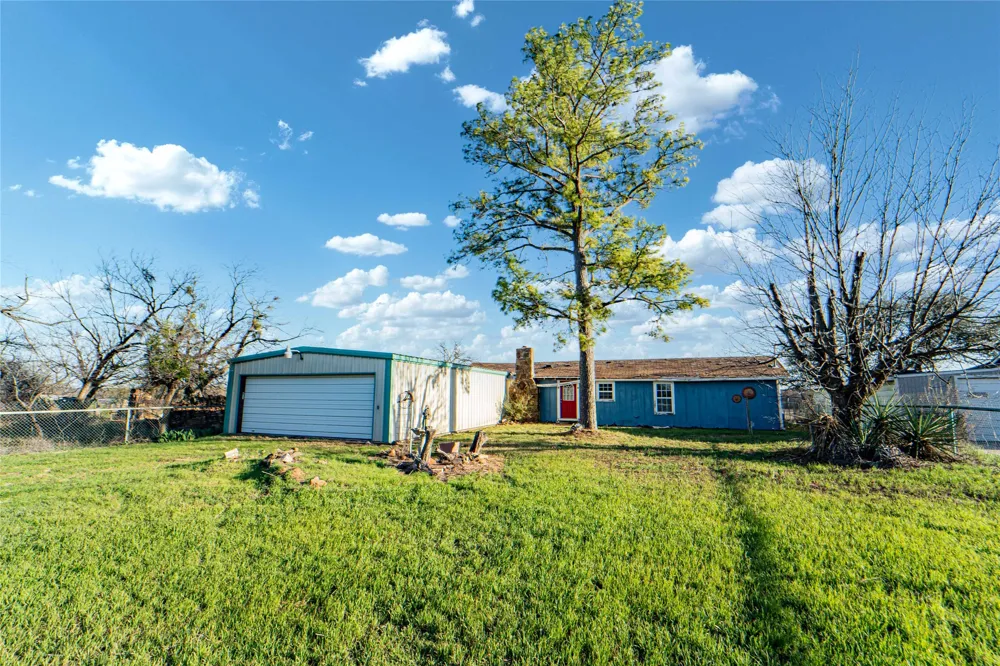 6983 County Road 304 Breckenridge, TX 76424