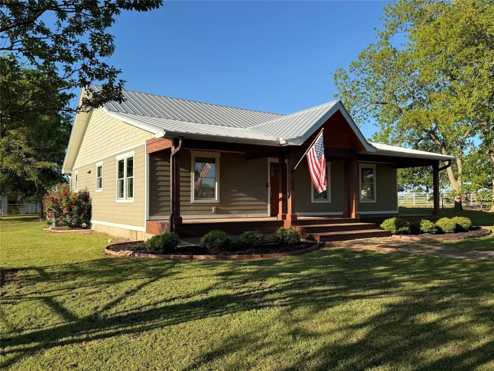 2196 Bledsoe Road Gunter, TX 75058