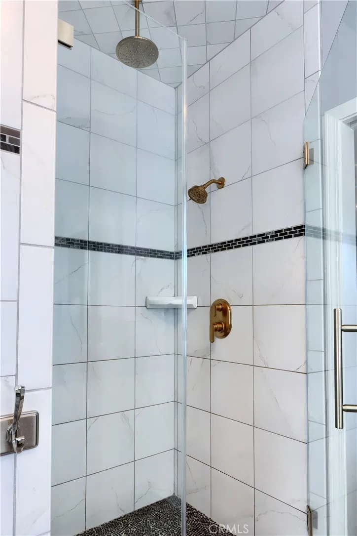 42038 Empty Creek Oakhurst, CA 93644