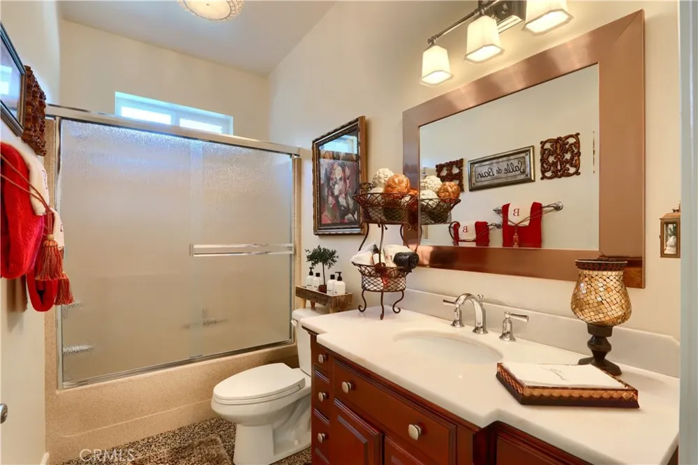 42038 Empty Creek Oakhurst, CA 93644