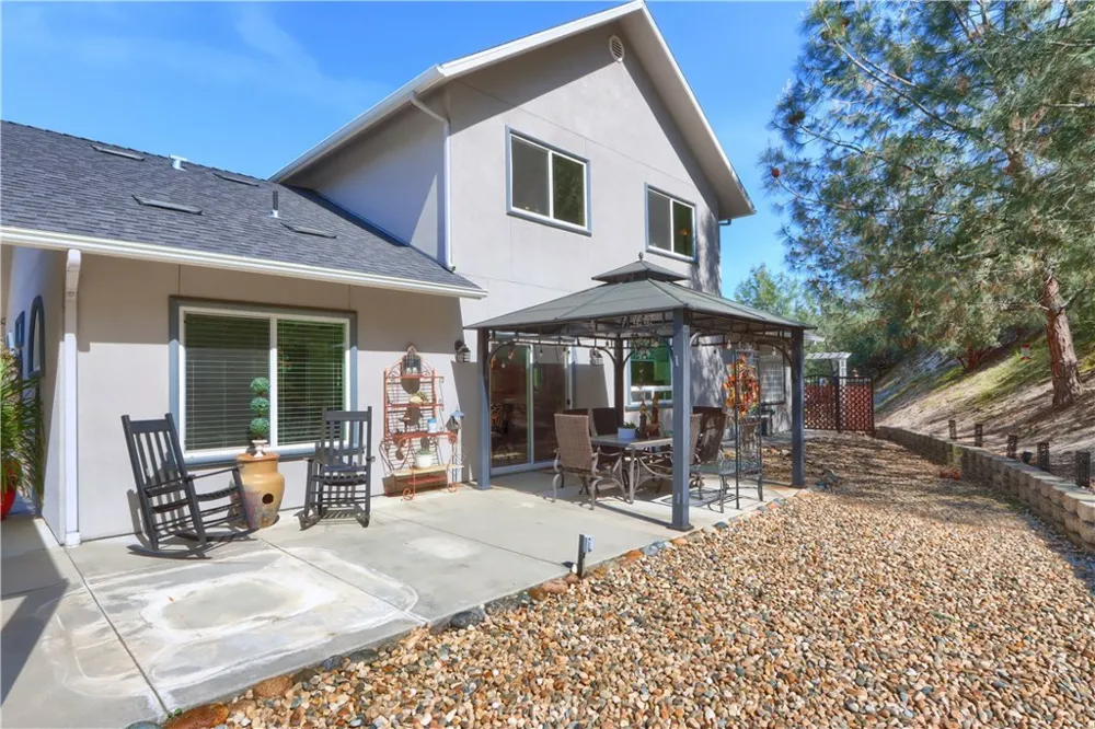 42038 Empty Creek Oakhurst, CA 93644