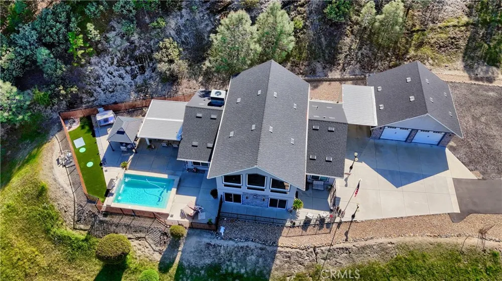 42038 Empty Creek Oakhurst, CA 93644