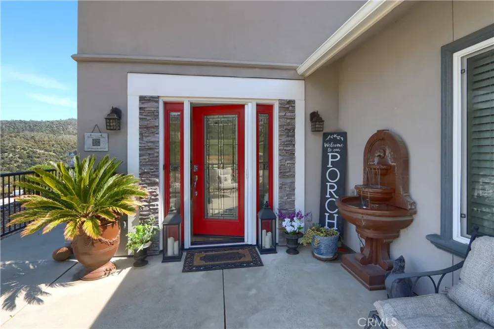 42038 Empty Creek Oakhurst, CA 93644