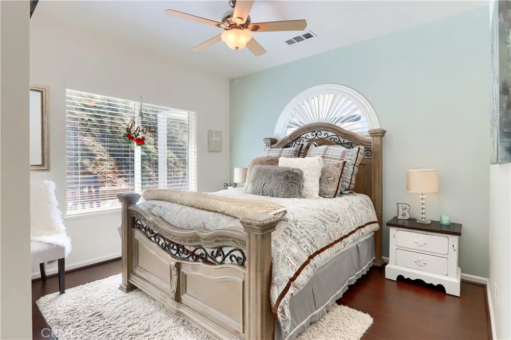 42038 Empty Creek Oakhurst, CA 93644