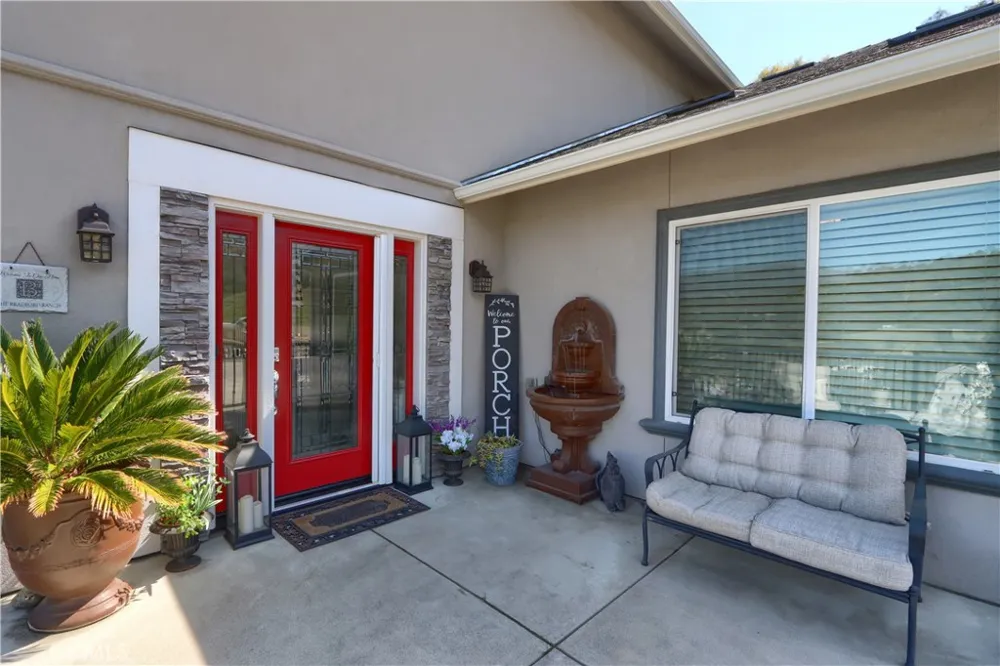 42038 Empty Creek Oakhurst, CA 93644