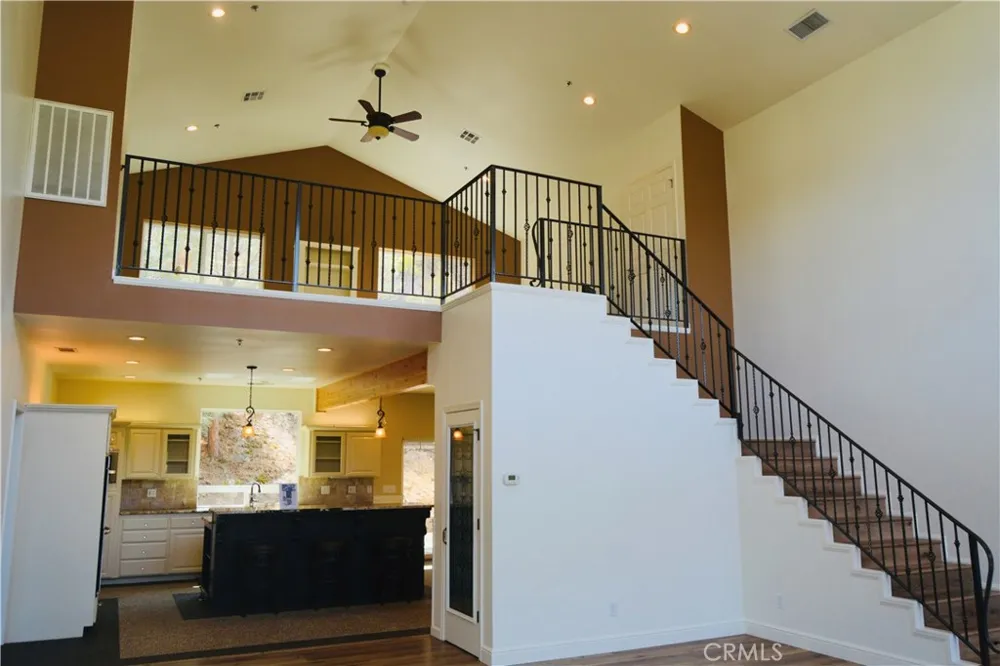 42038 Empty Creek Oakhurst, CA 93644