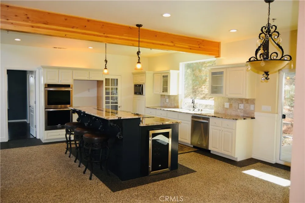 42038 Empty Creek Oakhurst, CA 93644