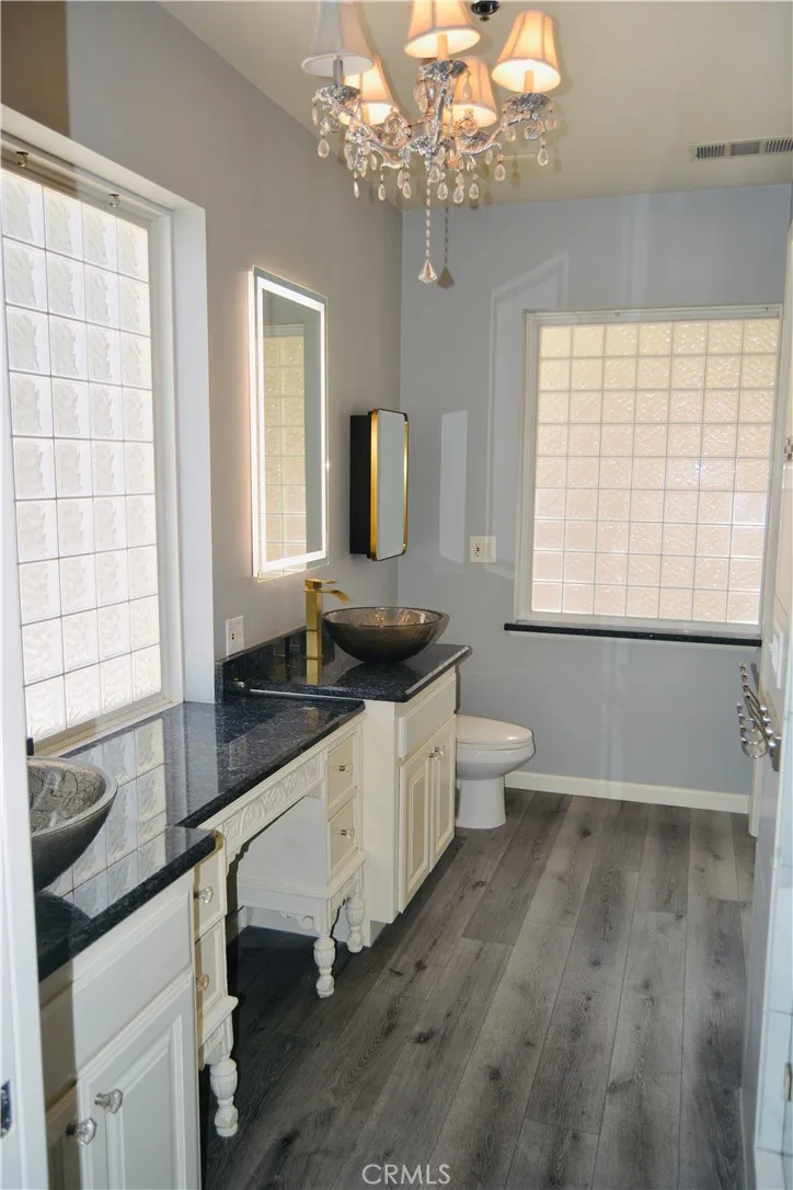 42038 Empty Creek Oakhurst, CA 93644