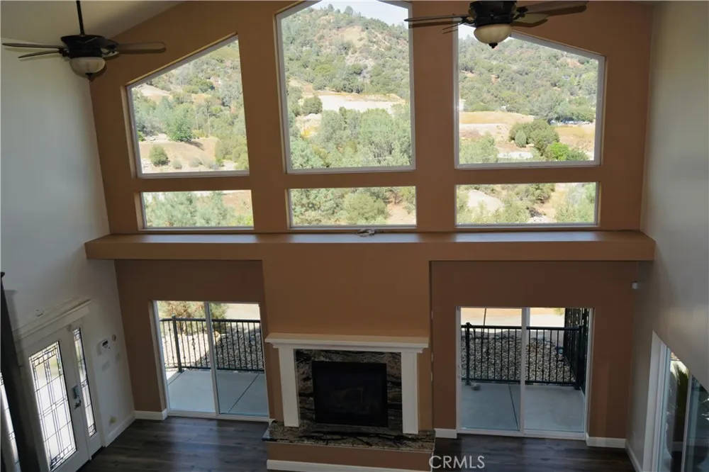 42038 Empty Creek Oakhurst, CA 93644