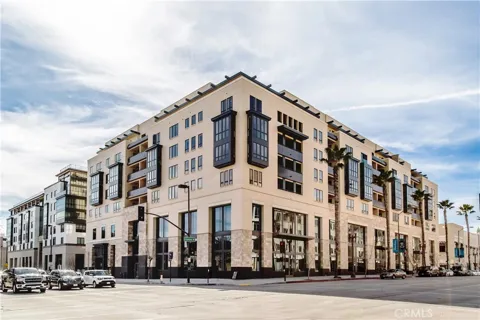 39 S Los Robles Avenue #3006