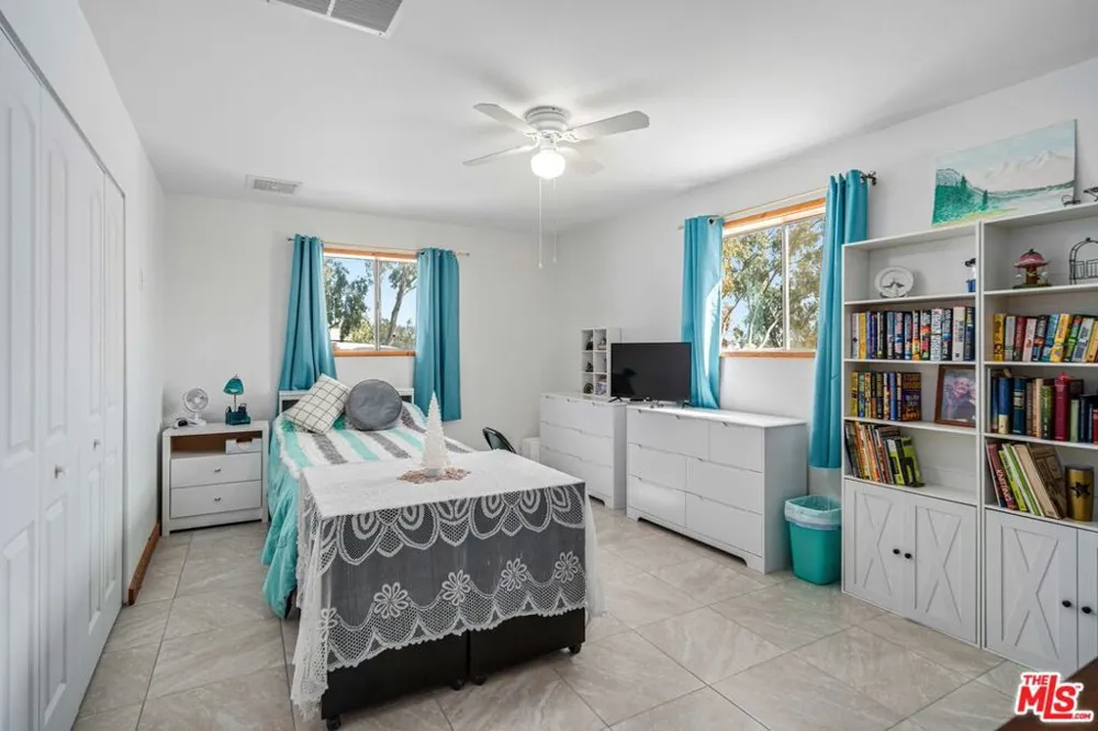 9750 W 70th Street Mojave, CA 93501