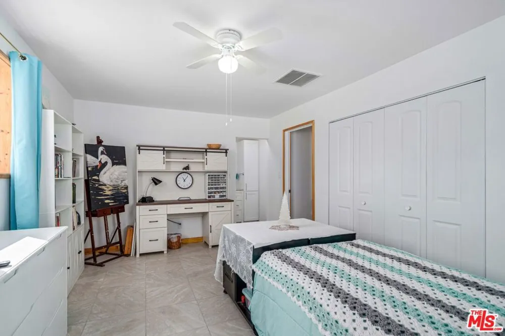 9750 W 70th Street Mojave, CA 93501