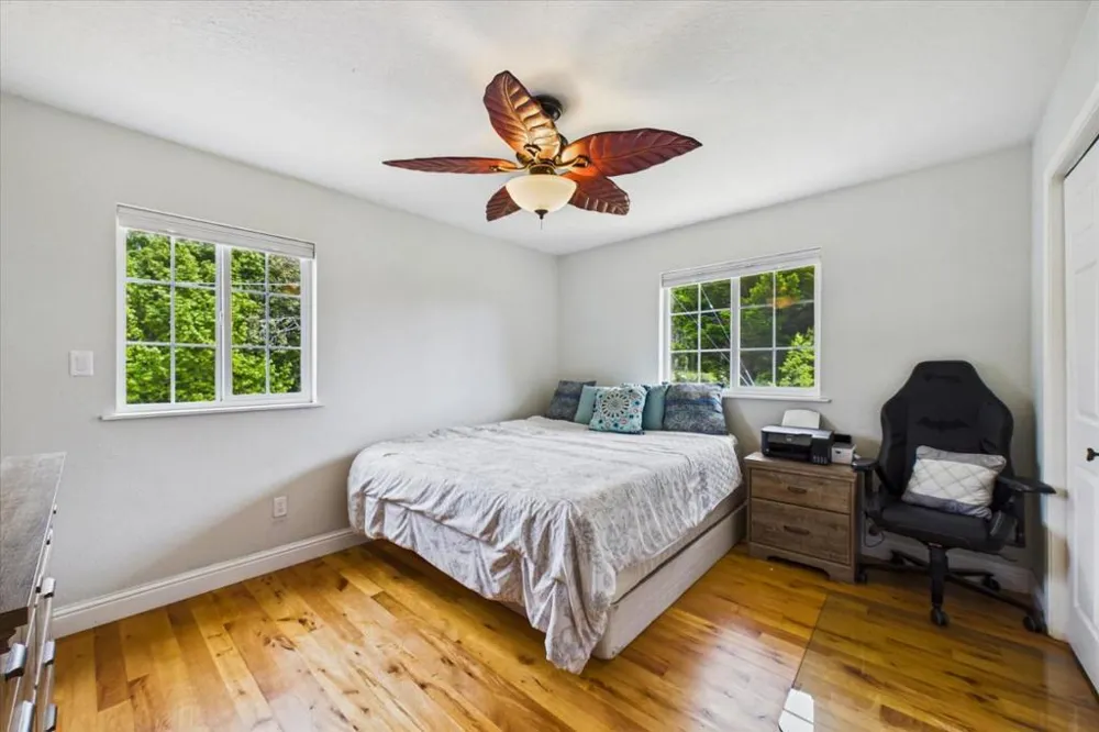 520 Redwood Road Whitethorn, CA 95589