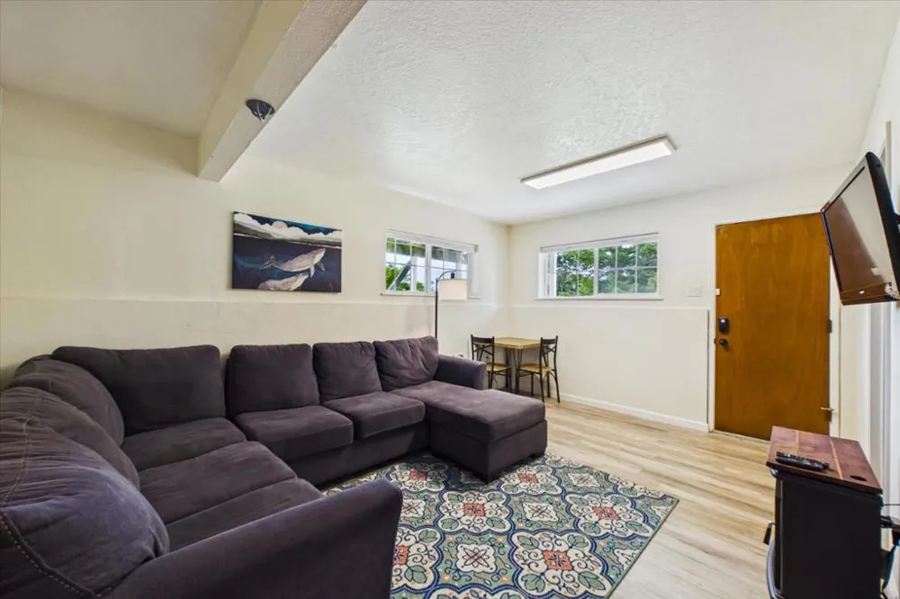 520 Redwood Road Whitethorn, CA 95589