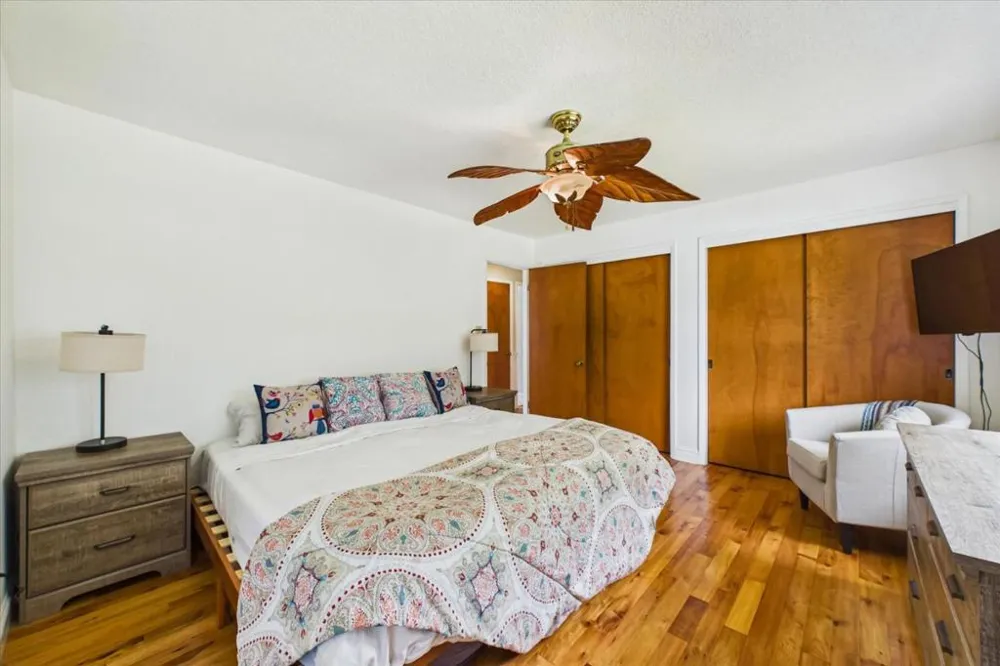 520 Redwood Road Whitethorn, CA 95589