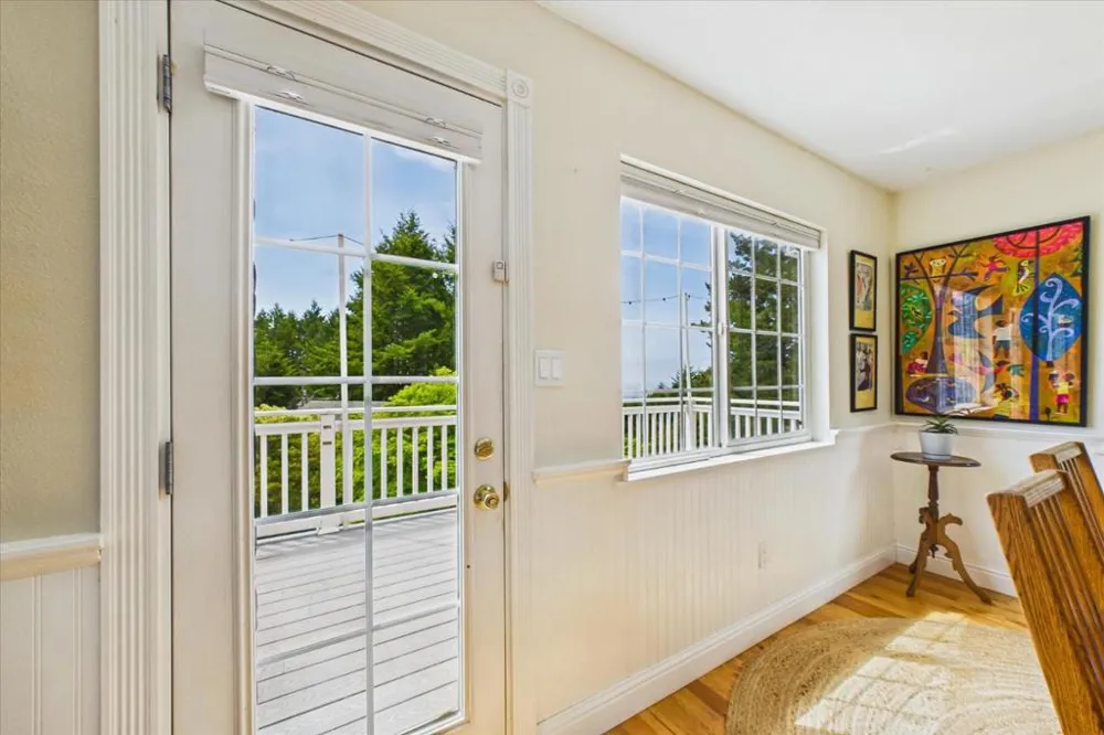 520 Redwood Road Whitethorn, CA 95589
