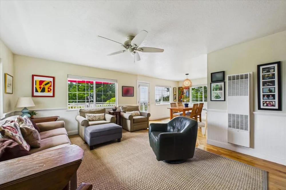 520 Redwood Road Whitethorn, CA 95589