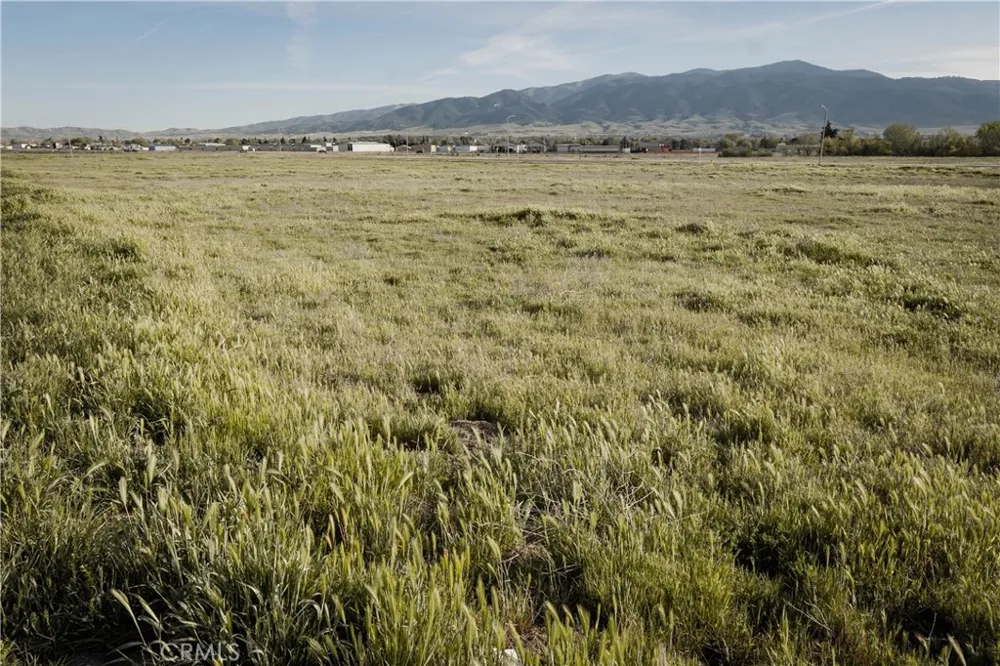 11 Challenger Drive Tehachapi, CA 93561