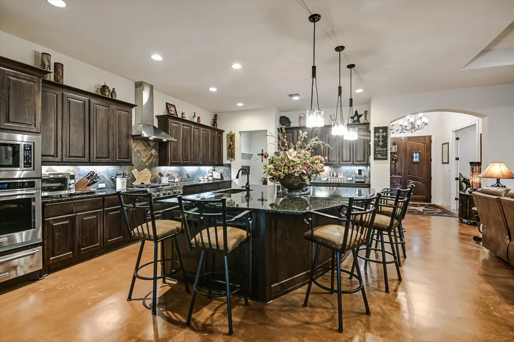 250 BROWN SADDLE Cove Driftwood, TX 78619