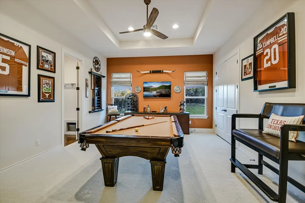 250 BROWN SADDLE Cove Driftwood, TX 78619