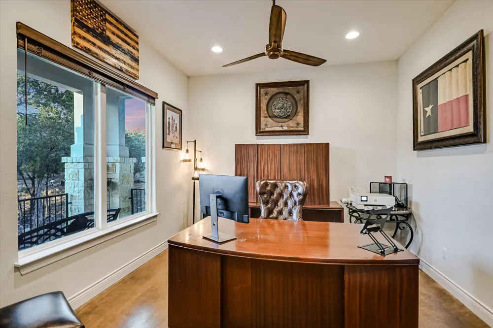 250 BROWN SADDLE Cove Driftwood, TX 78619