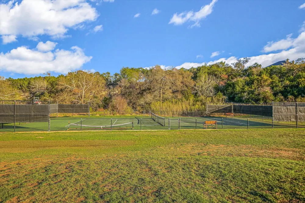 250 BROWN SADDLE Cove Driftwood, TX 78619