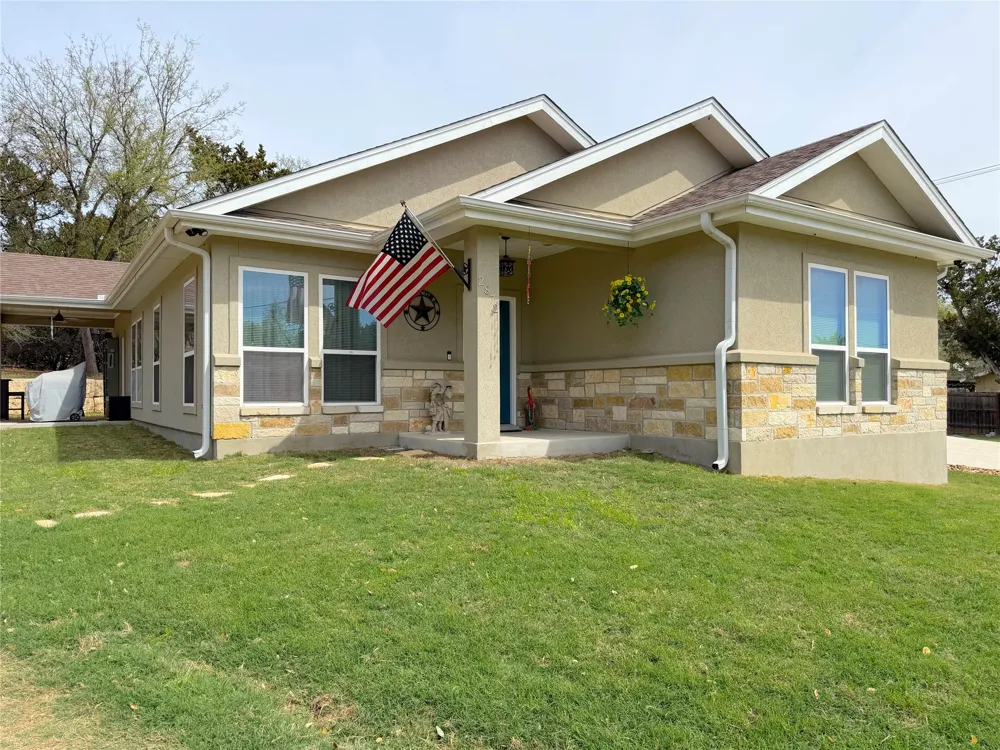 2872 Lakeview Drive Canyon Lake, TX 78133
