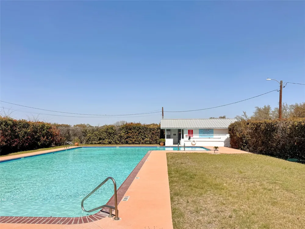 2872 Lakeview Drive Canyon Lake, TX 78133
