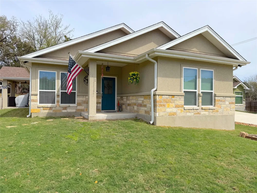 2872 Lakeview Drive Canyon Lake, TX 78133