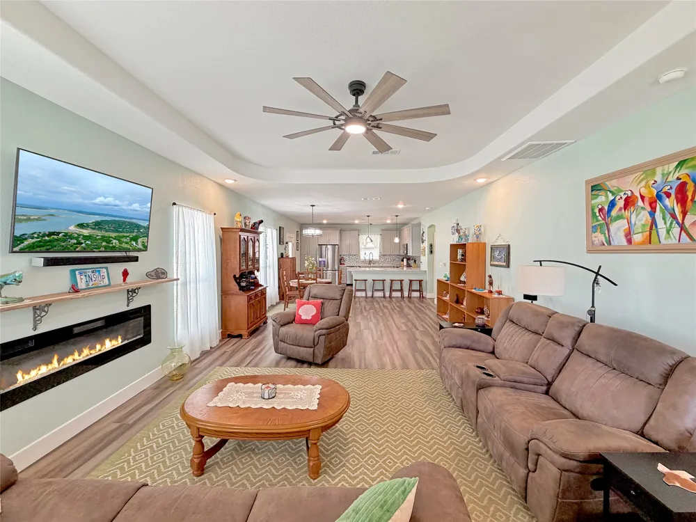 2872 Lakeview Drive Canyon Lake, TX 78133